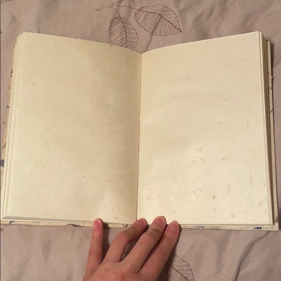 Notebook - Picture 4 of 5